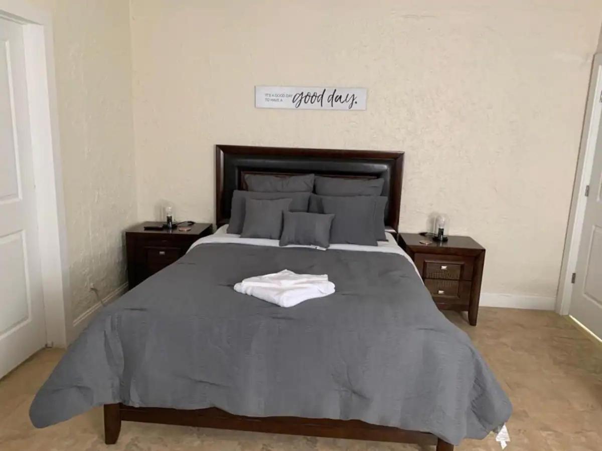 Private Rooms Close To Miami Airport - Free Parking - 01 Экстерьер фото