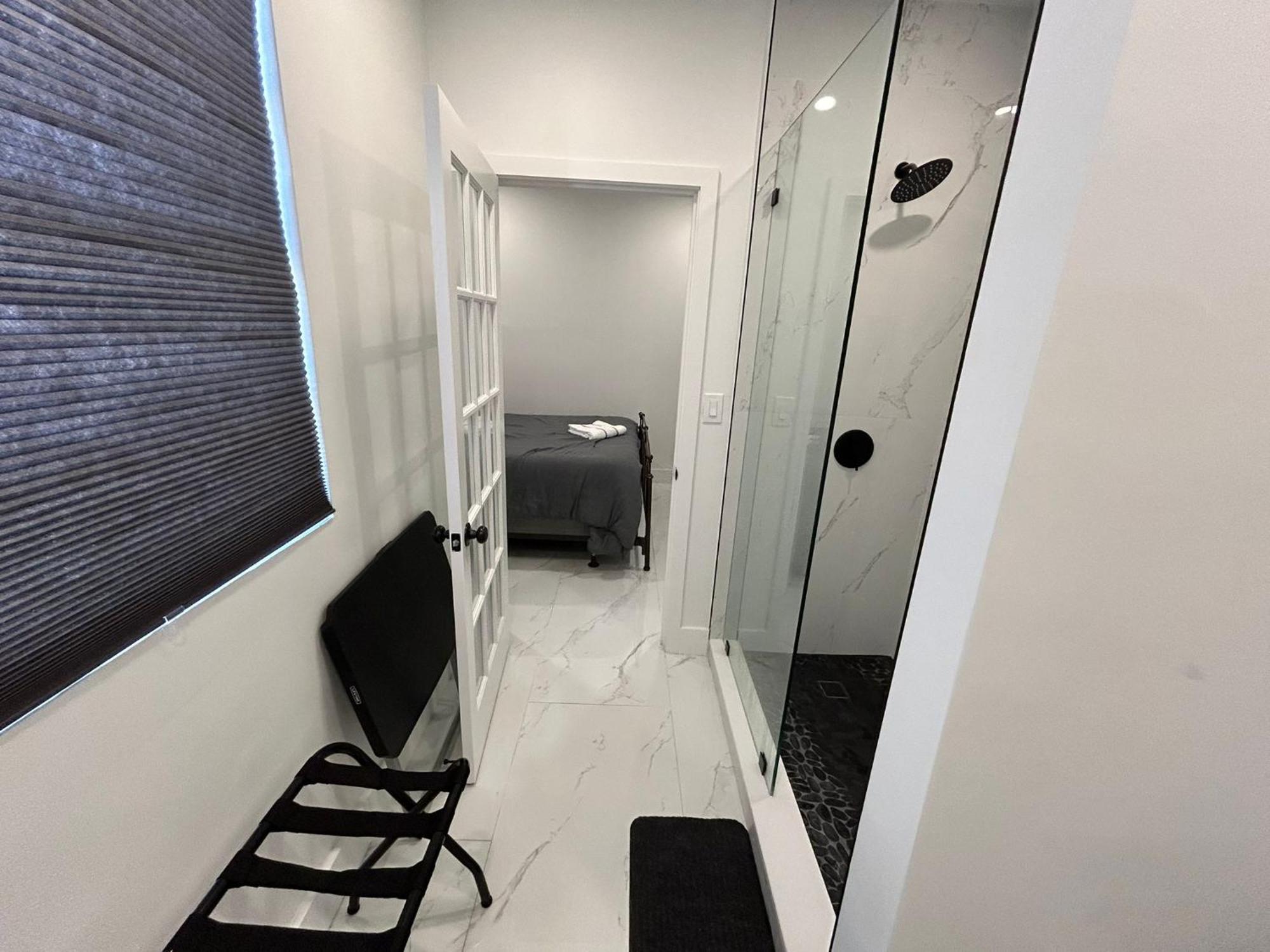 Private Rooms Close To Miami Airport - Free Parking - 01 Экстерьер фото
